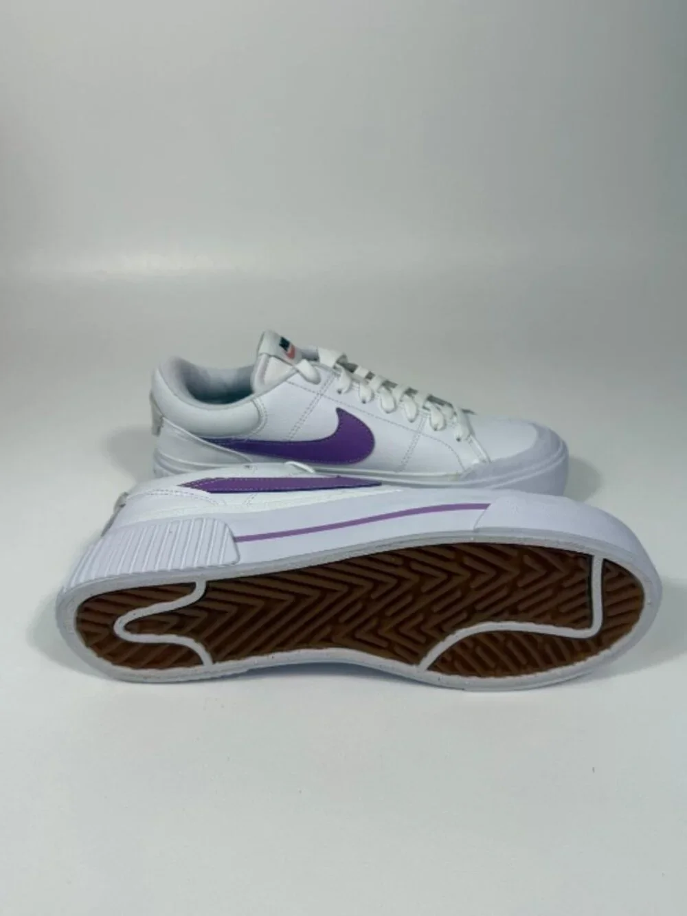 Nike Sneakers Female White Size:8.5 Legacy Lift Low Shoe White/Fuchsia/Black